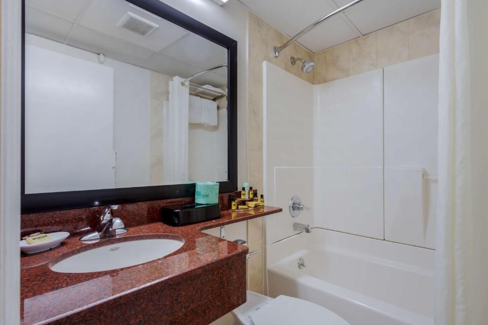 Best Western Plus Brooklyn Bay Hotel Image 51